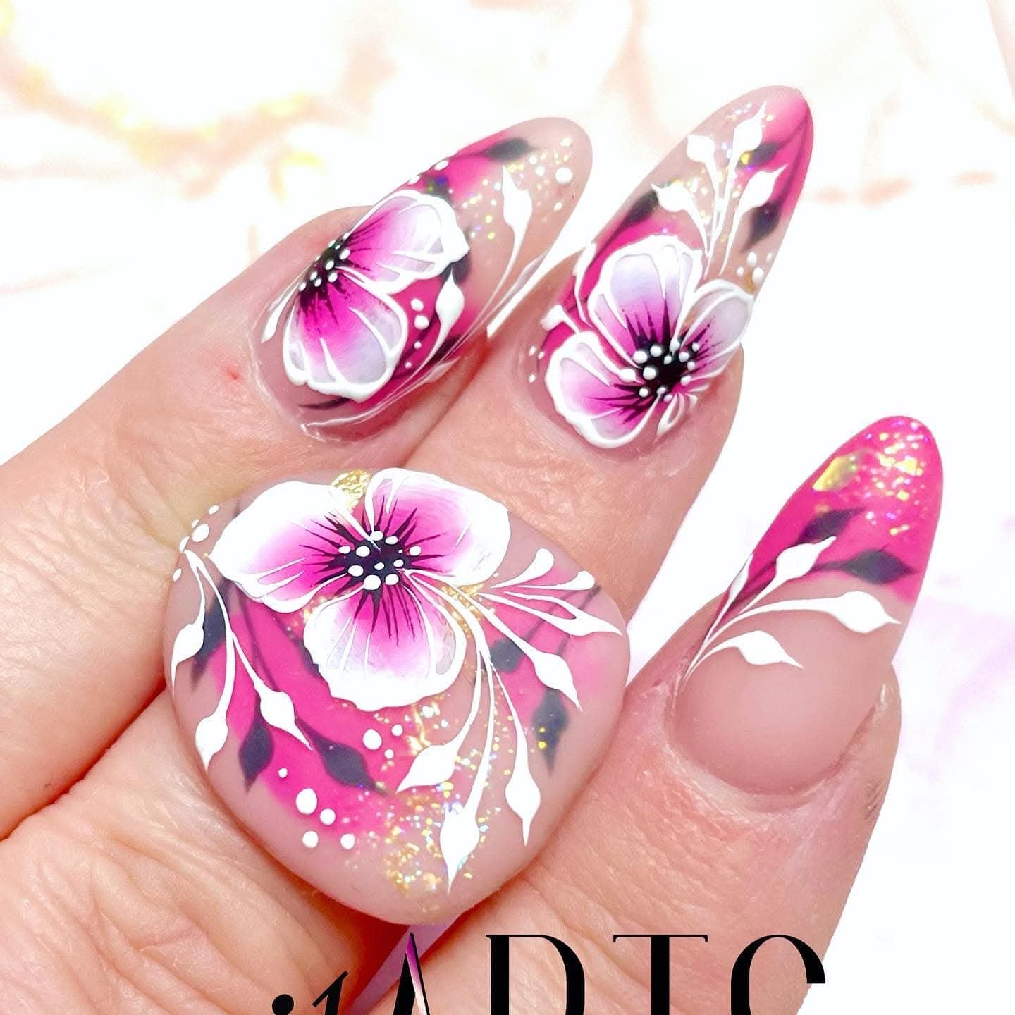 MASTERS (MAS), Vivid