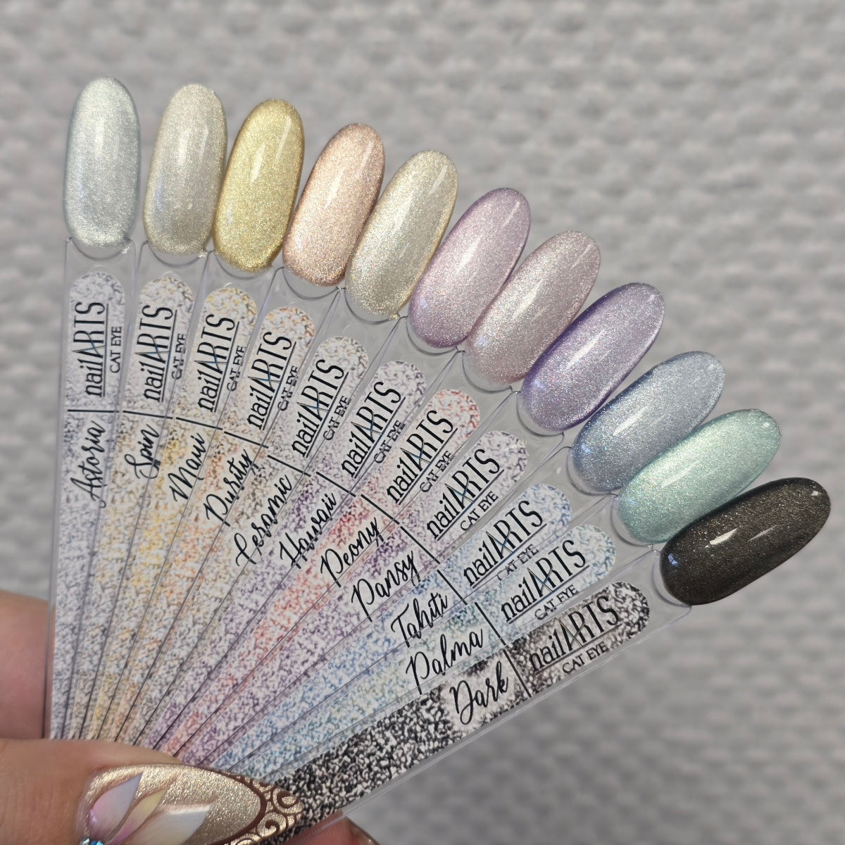 Cat Eye Luminous (CEL), Peony