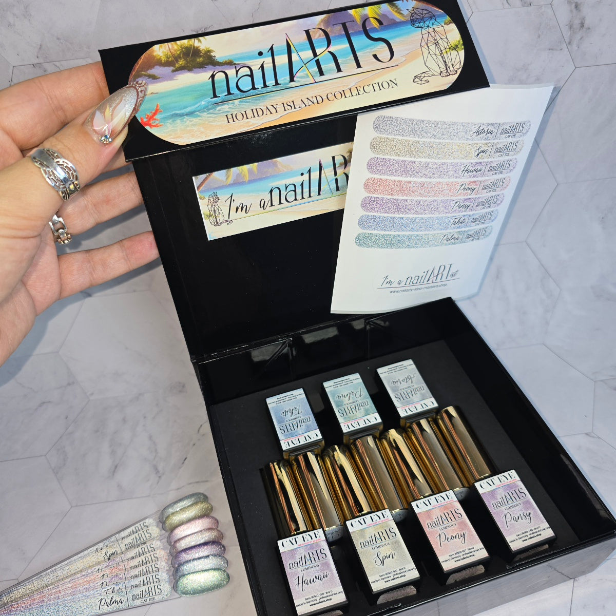 Holiday Island Collection, CAT EYE LUMINOUS