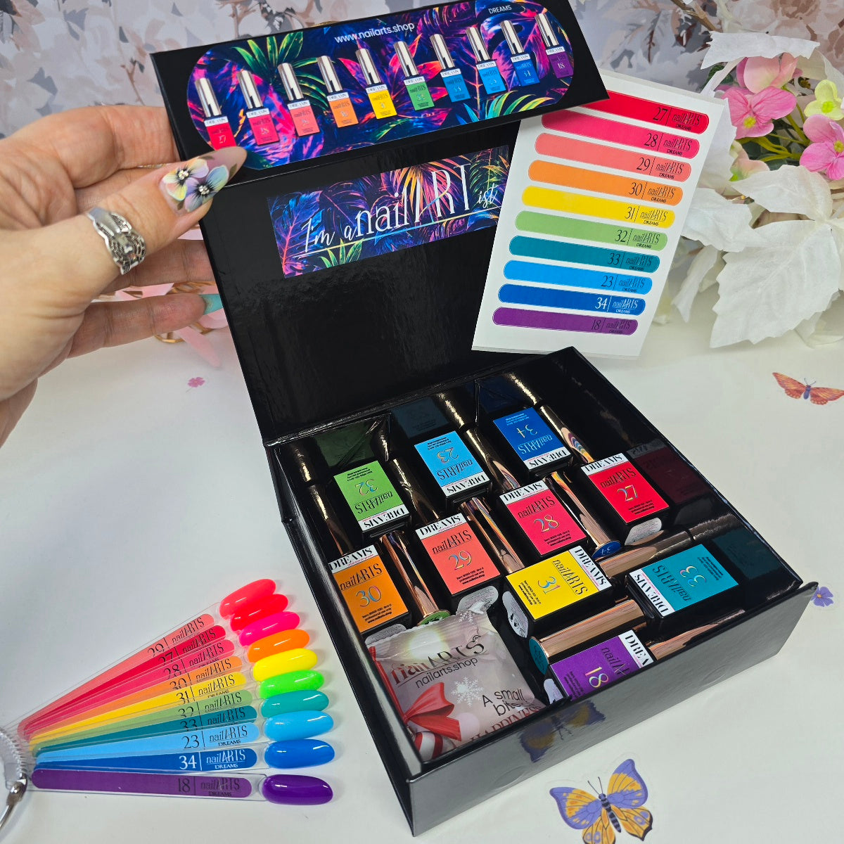 Neon Shock Mega Box, DREAMS