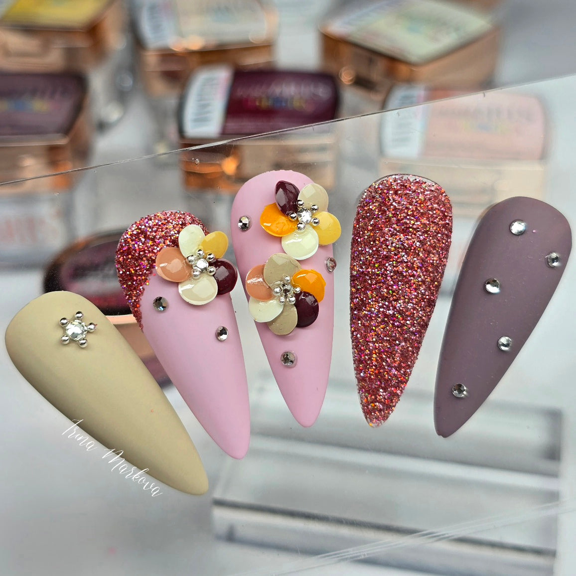 Falling for Art Collection, MASTERS, REVOLUTION Box + GESCHENK 4x Glitzer