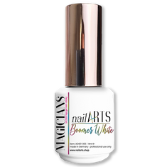 MAGICIANS (MAG), Boomer White